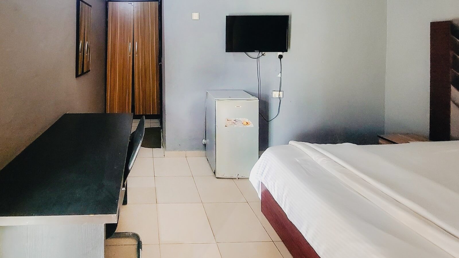 ANNEX ROOM