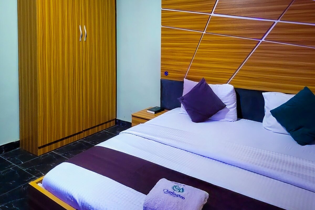 VIP ROOM